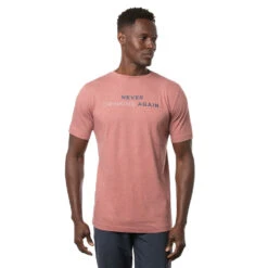 TravisMathew Finest Bottle Sargasso Sea Mens Golf T-Shirt -Travis Mathew Golf 11843 HTHRRUBYWINE